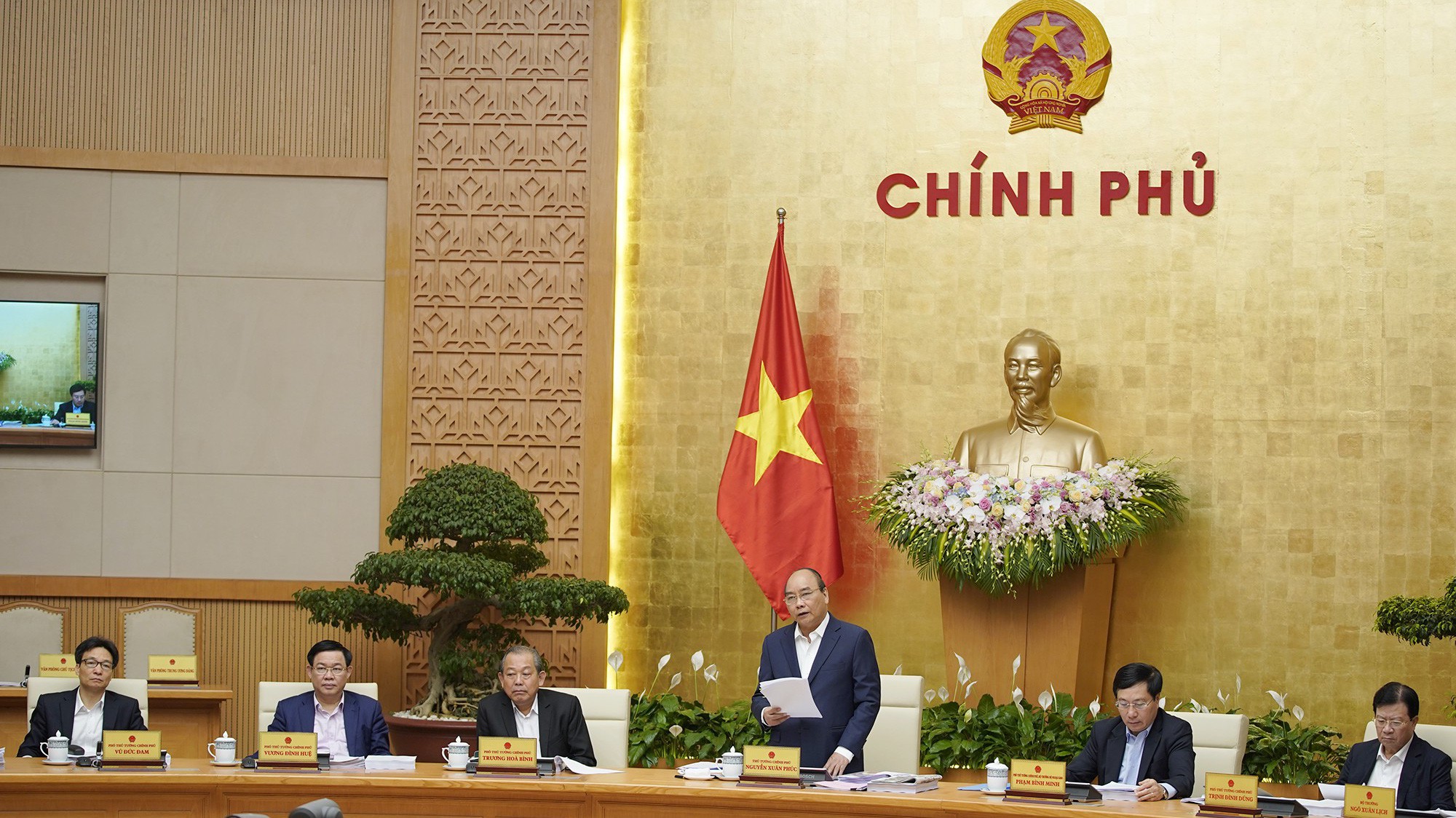 Thủ tướng yêu cầu các bộ ngành tập trung thực hiện các giải pháp thúc đẩy tăng trưởng.  