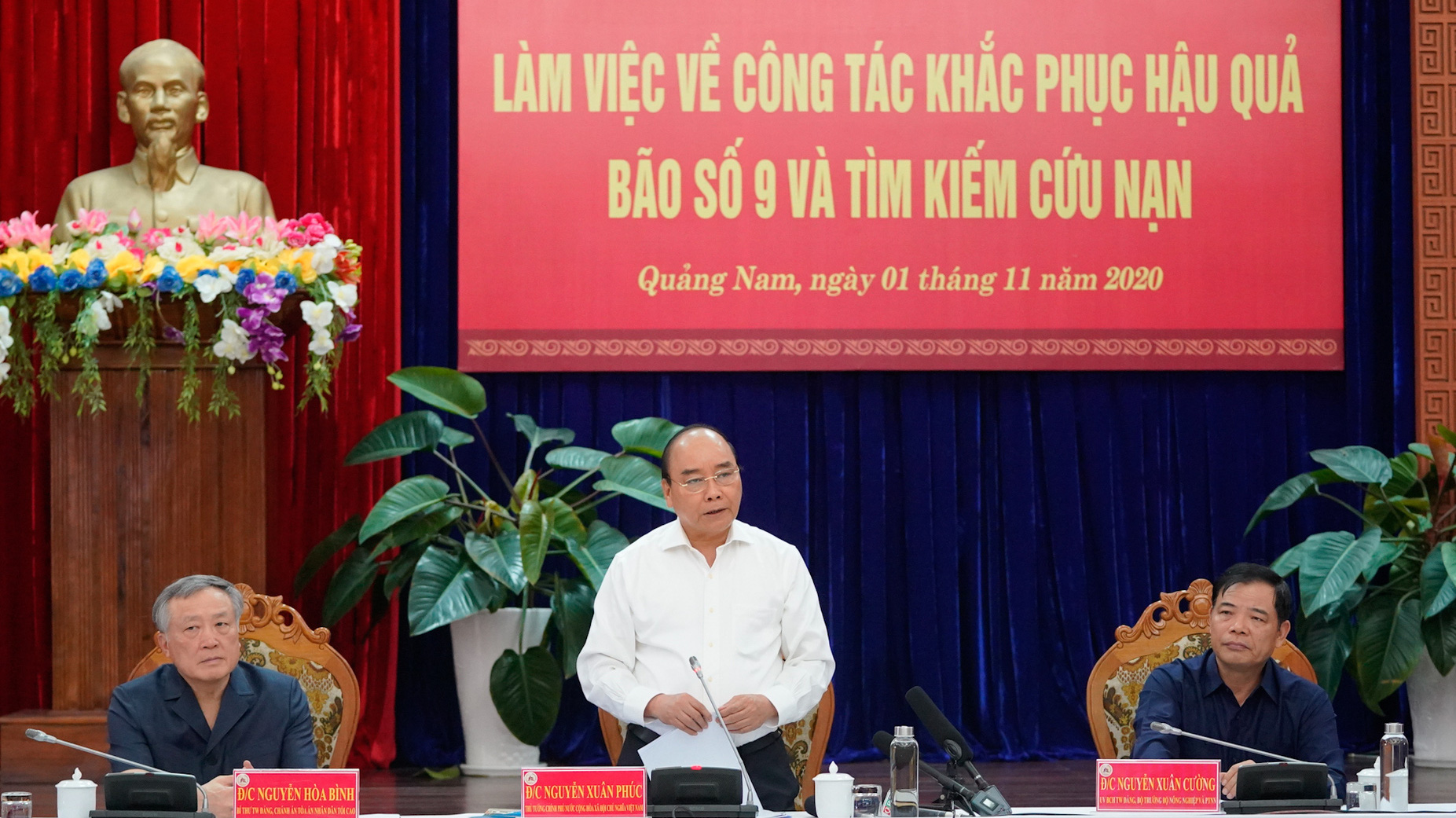 Theo số liệu các tỉnh báo cáo, thiệt hại ước tính 10.000 tỷ đồng.