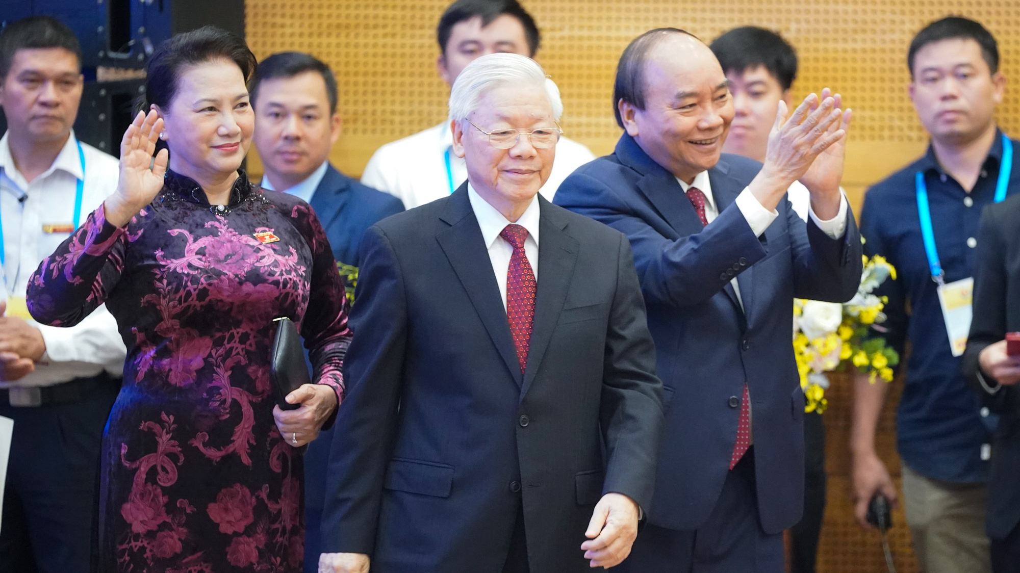 Tổng Bí thư, Chủ tịch nước Nguyễn Phú Trọng, Thủ tướng Nguyễn Xuân Phúc và Chủ tịch Quốc hội Nguyễn Thị Kim Ngân tham dự lễ khai mạc ASEAN 37 sáng 12/11 - Ảnh: VGP.