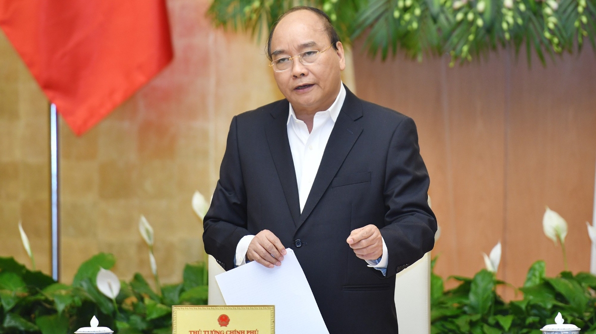 Thủ tướng cho rằng, nhiều vấn đề nổi cộm hiện nay cơ bản là của địa phương nhưng chúng ta phải giải quyết, không để tình hình nghiêm trọng, phải kiểm điểm làm rõ, xử lý dứt điểm vấn đề đó.