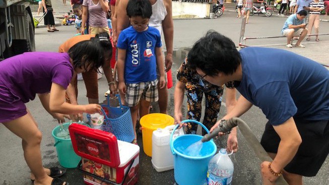 Hà Nội rơi vào cảnh mất nước trên diện rộng