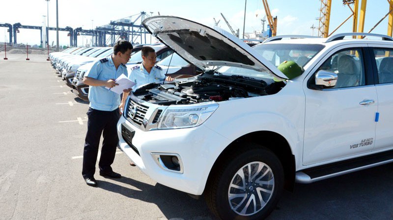 Nhập khẩu dầu thô tăng 98% về trị giá, còn nhập khẩu ô tô nguyên chiếc tăng 156,9% về trị giá trong 9 tháng qua.