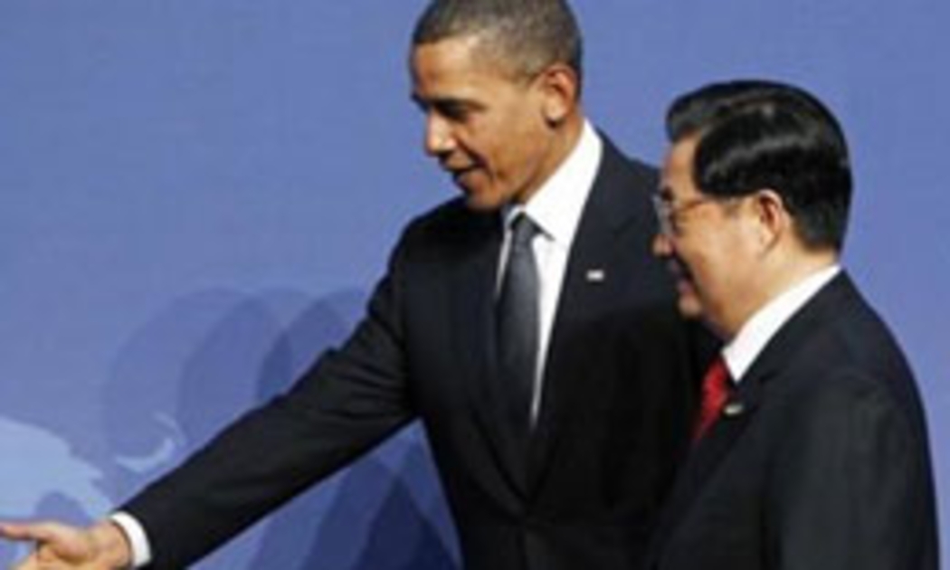 Tổng thống Obama và Chủ tịch Hồ Cẩm Đào tại hội nghị hạt nhân ở Washington, ngày 12/4 - Ảnh: Reuters.