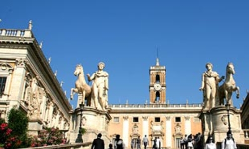 Công nghiệp không khói “toát mồ hôi” vì suy thoái