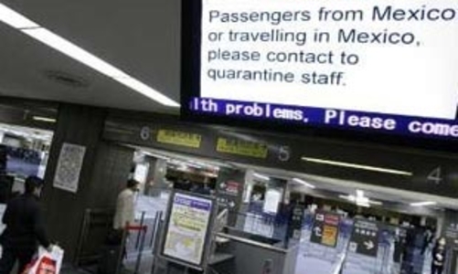 Giá vàng mất 15.000 đồng/chỉ, giá dầu xuống dưới 50 USD/thùng