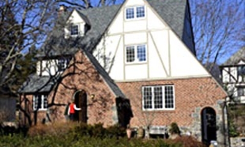 Bộ trưởng Bộ Tài chính Mỹ không bán nổi nhà