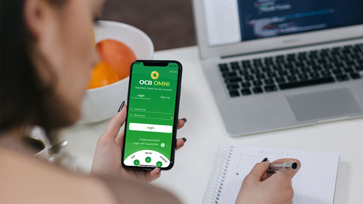 OCB nỗ lực về áp dụng công nghệ chuyển đổi số trong hệ thống tài chính ngân hàng.