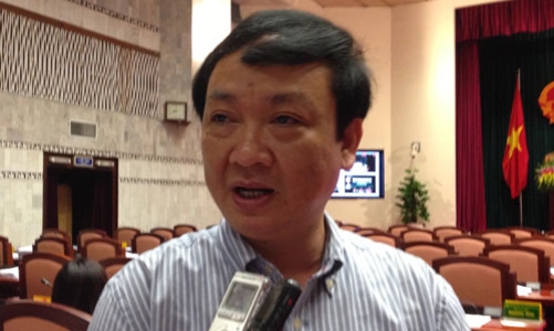 “Tràn lan dự án bất động sản không phải do dễ dãi”