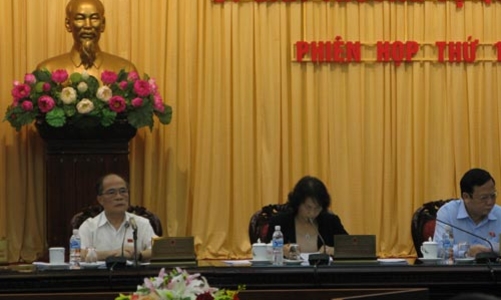 Chủ tịch Quốc hội: 2013 phải giảm cả tồn kho và nợ xấu