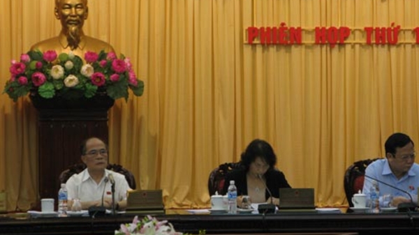 Chủ tịch Quốc hội: 2013 phải giảm cả tồn kho và nợ xấu