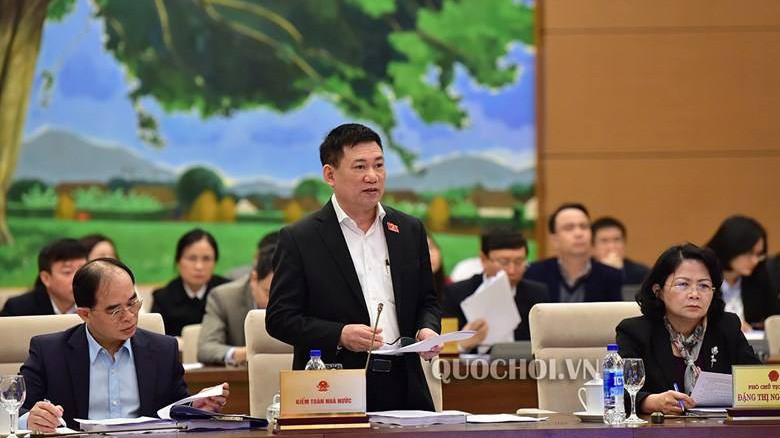 Tổng Kiểm toán Hồ Đức Phớc trong phiên họp sáng 11/3 của Uỷ ban Thường vụ Quốc hội.