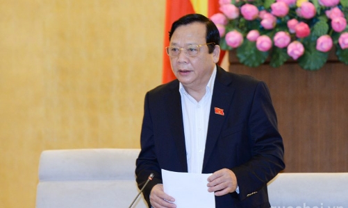 Trình miễn nhiệm nhiều ủy viên Thường vụ Quốc hội
