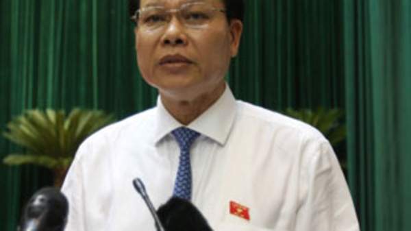 Chất vấn: Đại biểu băn khoăn, bộ trưởng sẵn sàng