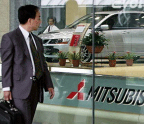 Với sự hỗ trợ của ngân hàng, việc sở hữu một chiếc xe sẽ thuận lợi hơn - Ảnh: VNN.