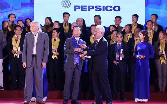 Top 10 doanh nghiệp Rồng Vàng tăng trưởng bền vững tại Việt Nam - Ảnh 4.