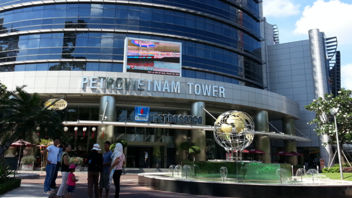 Vốn điều lệ của Petro Vietnam tại thời điểm phê duyệt Điều lệ này là 281.500 tỷ đồng. 