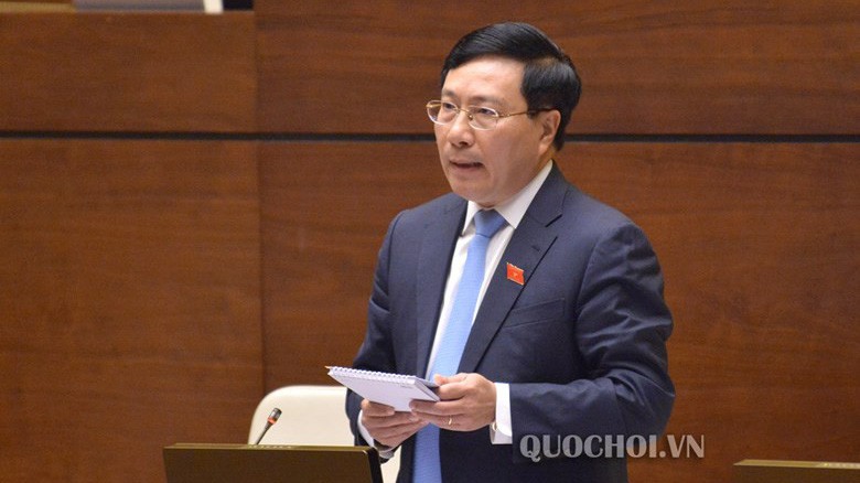 Phó thủ tướng Phạm Bình Minh trực tiếp trả lời chất vấn 