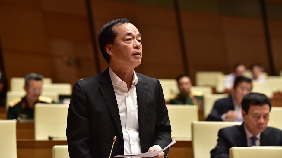 Bộ trưởng Bộ Xây dựng Phạm Hồng Hà tại nghị trường - Ảnh: Quang Phúc 