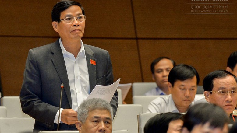 Đại biểu Phạm Trí Thức phát biểu tại nghị trường.