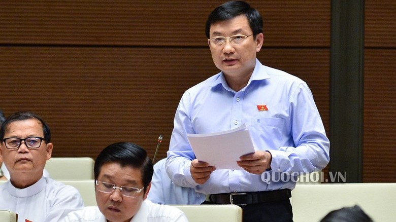Đại biểu Phạm Trọng Nhân phát biểu tại hội trường.