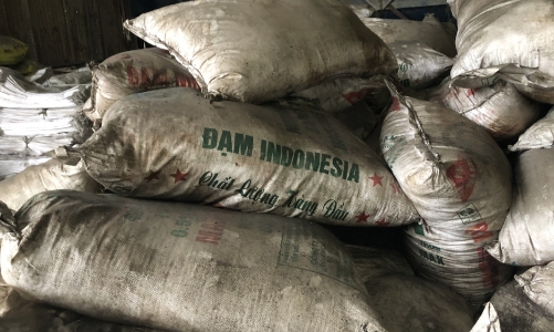 Phát hiện số lượng lớn phân bón giả, chuyển hồ sơ sang Bộ Công an