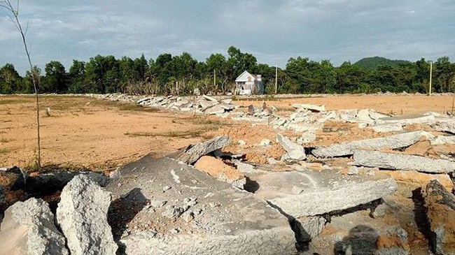 Có doanh nghiệp câu kết với cán bộ phân lô bán nền trái phép - Ảnh minh hoạ.