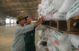 Số liệu từ FAV cho thấy lượng phân bón tồn kho đến thời điểm này khá "mỏng".