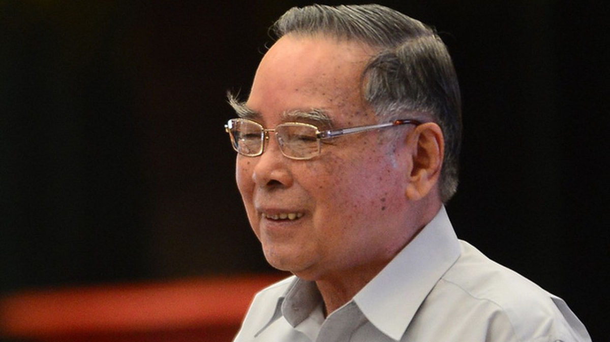 Nguyên Ủy viên Bộ Chính trị, nguyên Thủ tướng Chính phủ Phan Văn Khải đã từ trần vào hồi 1h30 ngày 17/3/2018 tại Củ Chi, Tp.HCM.