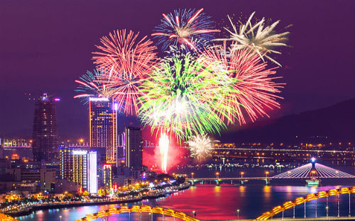Theo dự báo của Sở Du lịch Đà Nẵng, lễ hội pháo hoa quốc tế được kỳ vọng
 sẽ kéo khoảng 2 triệu khách đến Đà Nẵng với doanh thu dự kiến lên tới 
hàng tỷ USD. 