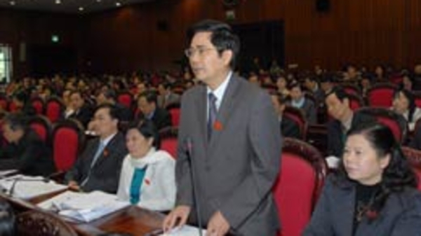 Chất vấn, trên hội trường và sau hội trường