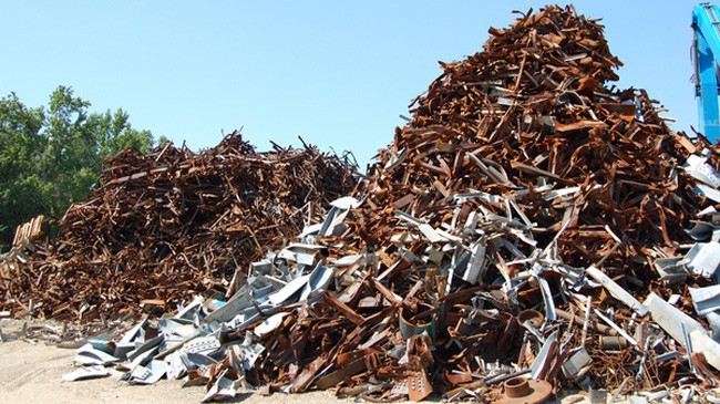 Tính đến hết ngày 15/6, Việt Nam nhập hơn 2,28 triệu tấn sắt thép phế liệu, với kim ngạch hơn 816 triệu USD. 