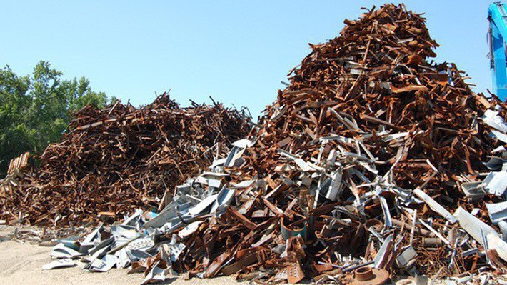 Từ ngày 1/10/2018, các cơ quan chức năng sẽ không cấp phép nhập khẩu phế liệu qua đường bộ và đường sắt vào Việt Nam.