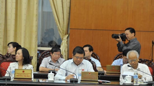 Tiếp tục cho ý kiến về lấy phiếu tín nhiệm tại Quốc hội