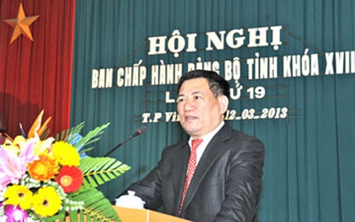 Ông Hồ Đức Phớc phát biểu sau khi được bầu làm Bí thư tỉnh ủy Nghệ An chiều 12/3. <br>