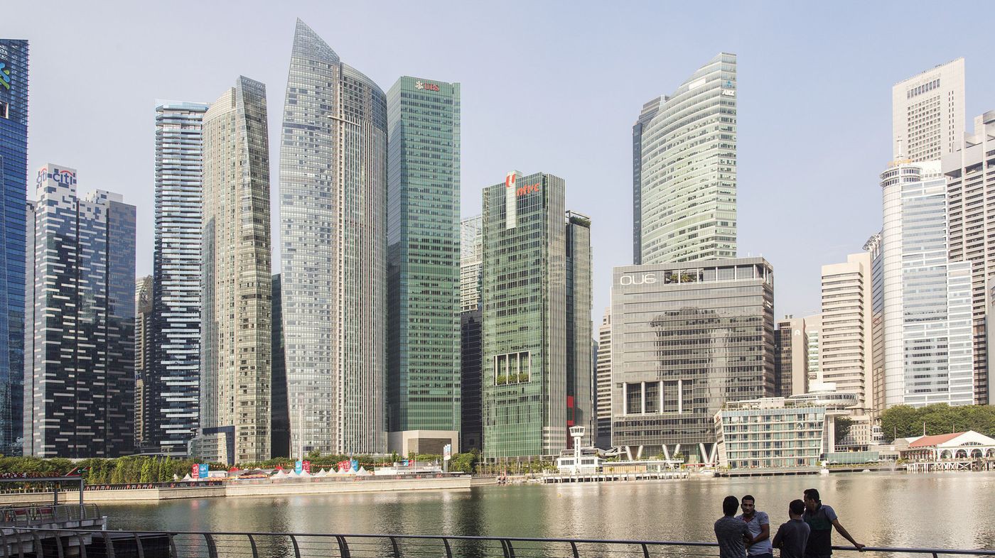 Singapore lần thứ 5 liên tiếp giữ ngôi thành phố có chi phí sinh hoạt đắt nhất thế giới - Ảnh: Bloomberg.