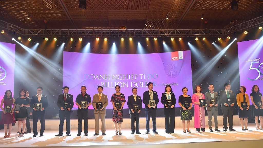 Bảng xếp hạng thể hiện kết quả kinh doanh và phản ánh năng lực quản trị của doanh nghiệp trong 3 năm qua 2015, 2016 và 2017.