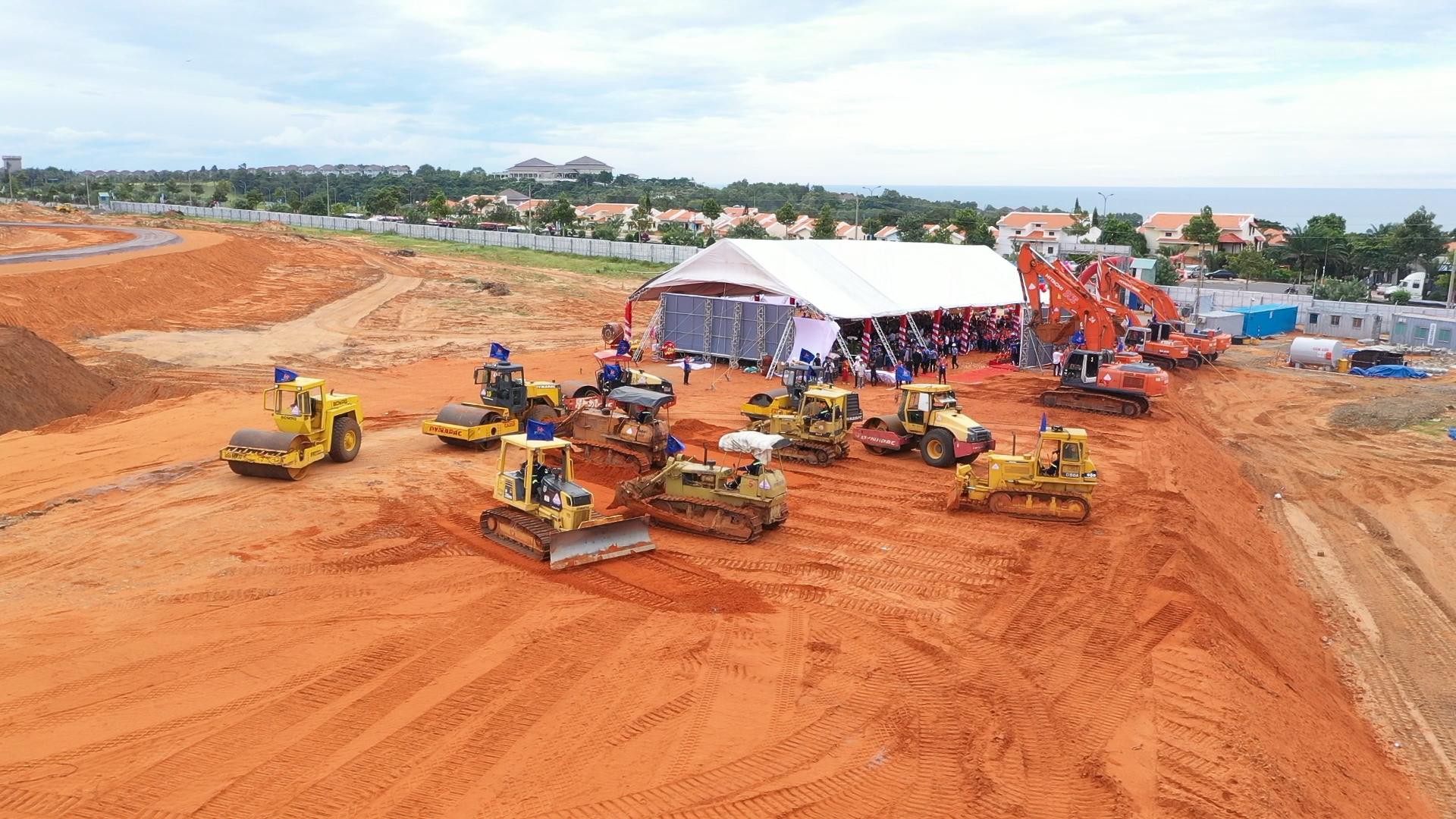 Chính thức khởi công tổ hợp giải trí đầu tiên của Phan Thiết - Ảnh 3.