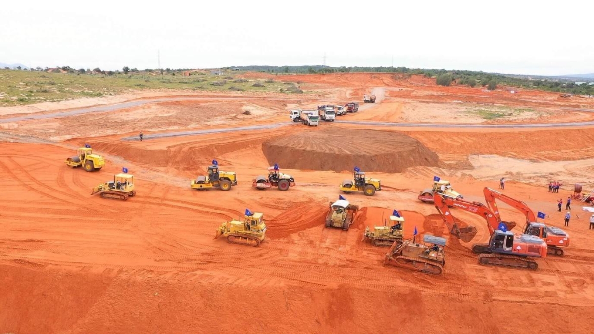 Đón 22 dự án với dòng vốn 450.000 tỷ đồng, Phan Thiết chuyển mình “lột xác” - Ảnh 3.