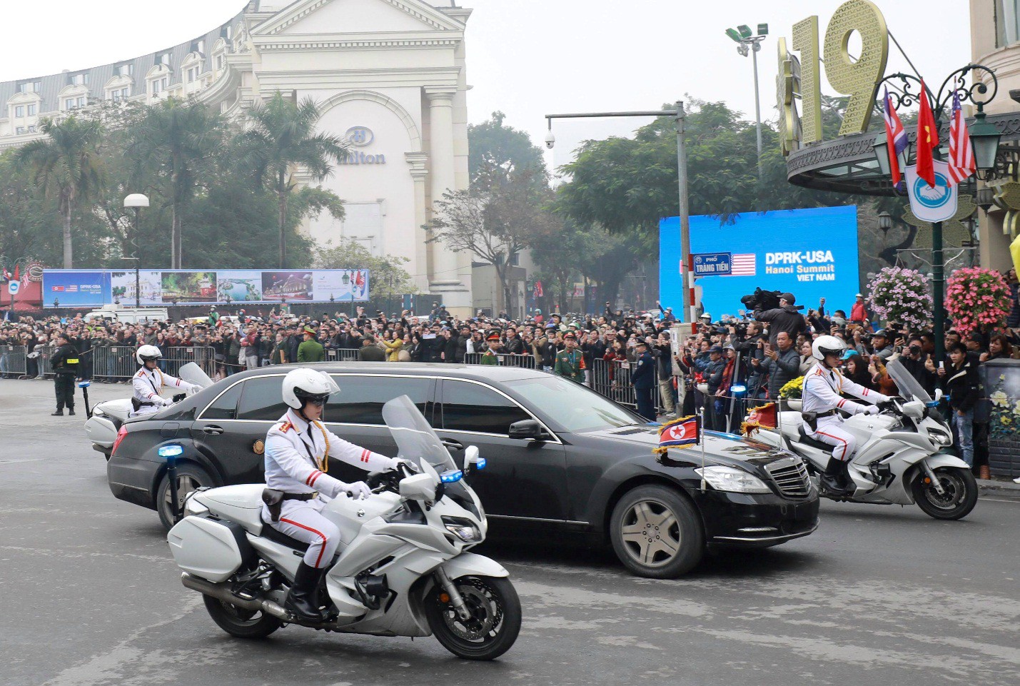 Chủ tịch Triều Tiên Kim Jong-un đến Hà Nội - Ảnh 6.