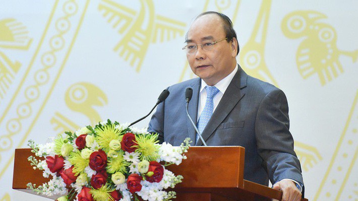 Với nhan đề "Nỗ lực đổi mới, sáng tạo, quyết liệt hành động, phấn đấu thực hiện thắng lợi toàn diện kế hoạch năm 2019, tạo nền tảng cho phát triển nhanh và bền vững", bài viết của Thủ tướng nêu ra 6 trọng tâm chỉ đạo điều hành để hoàn thành các mục tiêu đặt ra. 