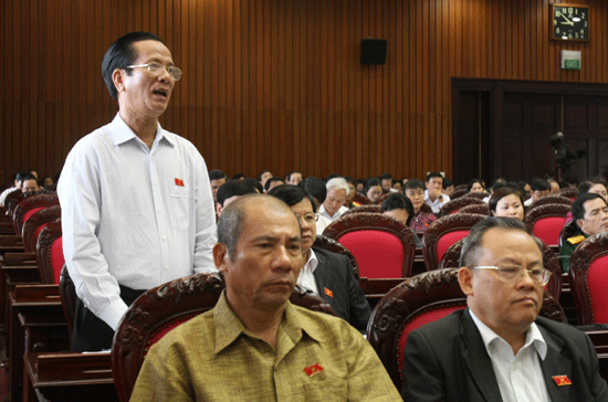 Tại kỳ họp Quốc hội thứ sáu, Bộ trưởng Võ Hồng Phúc cho biết: Sẽ trình Quốc hội đề án tái cấu trúc nền kinh tế, sau khi Chính phủ thông qua.