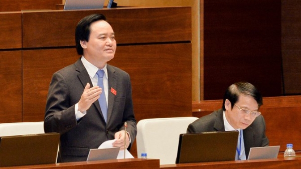 Chuyện giáo viên làm lễ tân gây xôn xao Quốc hội