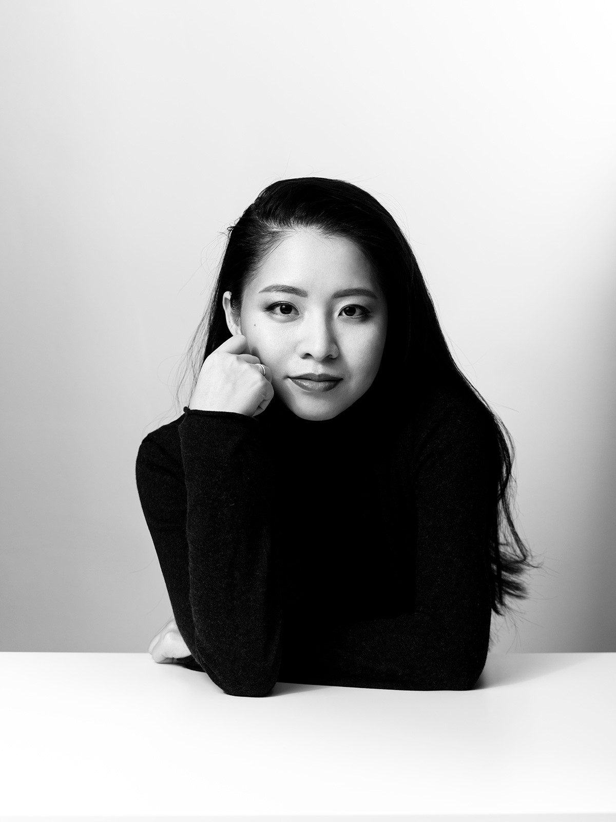 Kinh doanh thời trang: “Thương hiệu phải luôn lớn hơn nhà thiết kế” - Ảnh 1.