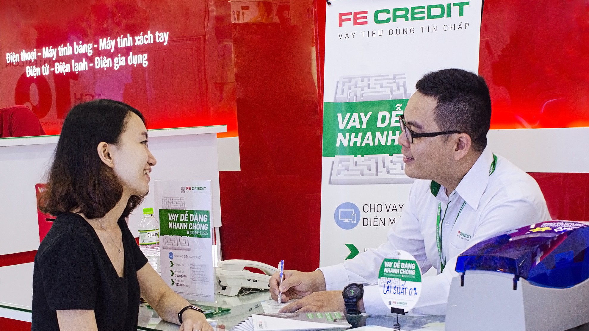 Để giải quyết vấn nạn "tín dụng đen", phải phát triển thị trường tín dụng tiêu dùng thông qua các công ty tài chính và một số các ngân hàng nhỏ. 