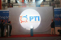 Hệ thống nhận diện thương hiệu mới của PTI với logo tạo nên từ bốn vòng tay cách điệu tượng trưng cho sự chung sức, chung lòng.