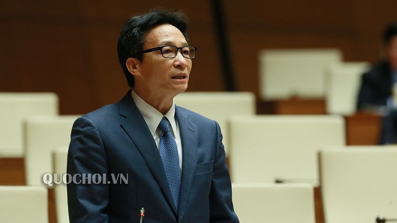 Phó thủ tướng Vũ Đức Đam trả lời chất vấn.