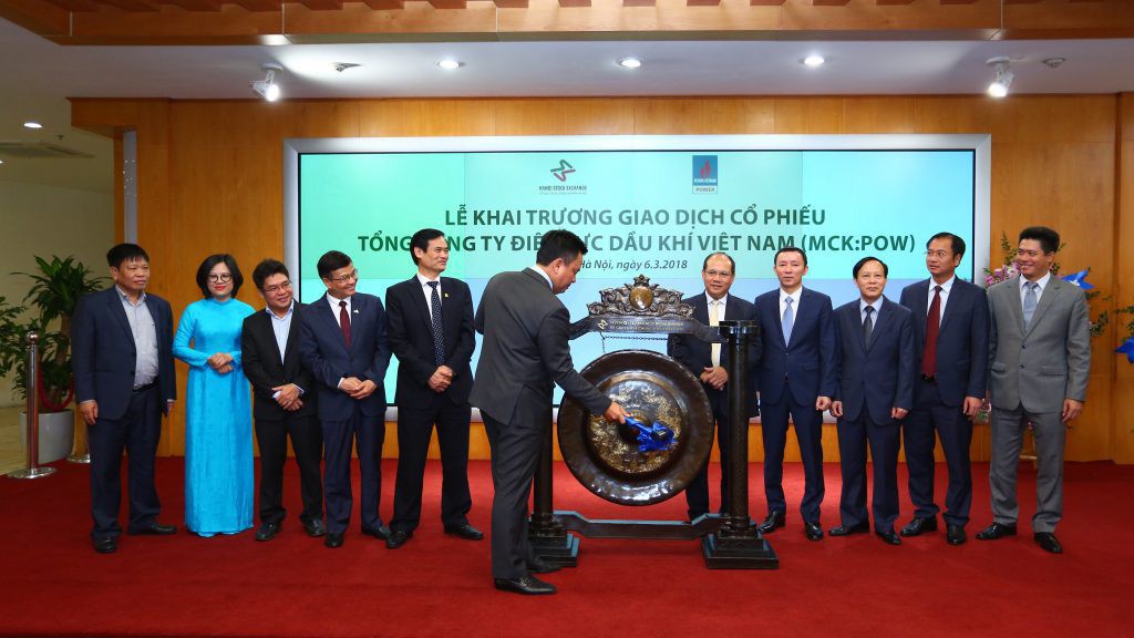 Phiên chào sàn 6/3, cổ phiếu POW thu hút lượng lớn nhà đầu tư với giao dịch sôi động. 