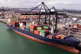 Từ ngày 25/6 - 18/8/2010, Tổng công ty Tài chính Cổ phần dầu khí Việt Nam, cổ đông nội bộ của Tổng công ty Cổ phần Vận tải dầu khí (mã PVT) đăng ký mua 2 triệu cổ phiếu, đăng ký bán 1 triệu cổ phiếu.