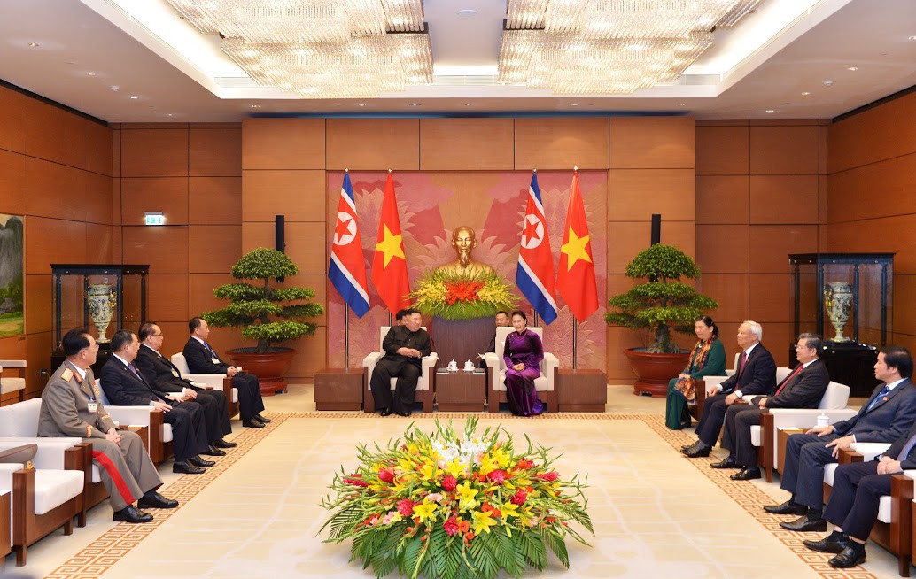 Chủ tịch Quốc hội hội kiến Chủ tịch Triều Tiên  - Ảnh 3.