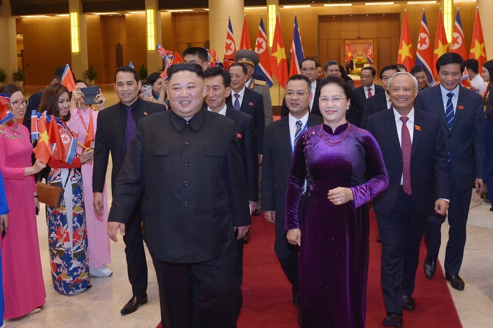 Chủ tịch Quốc hội hội kiến Chủ tịch Triều Tiên  - Ảnh 1.